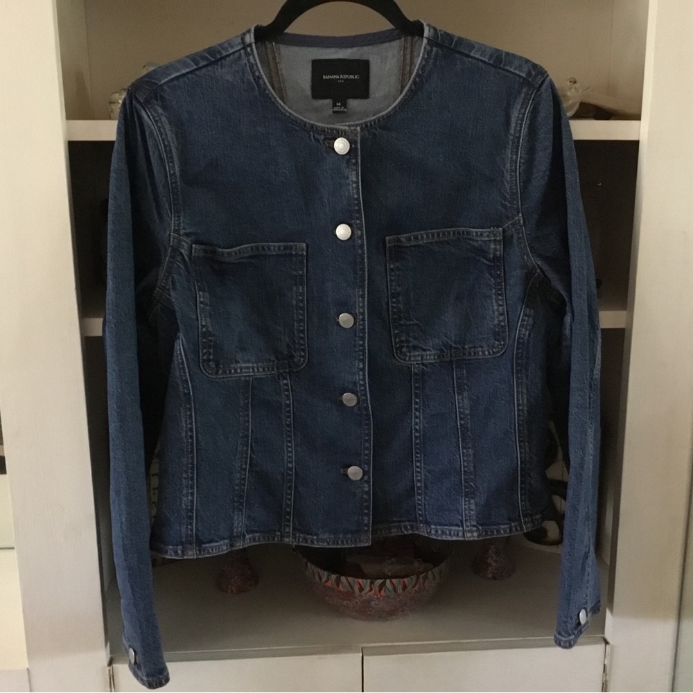 NWT BANANA REPUBLIC DENIM CROPPED JACKET SIZE 14